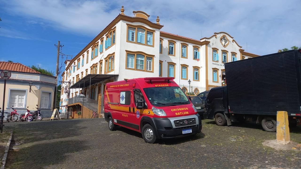 Bombeiros atendem vítima de acidente de bicicleta em São João Del-Rei