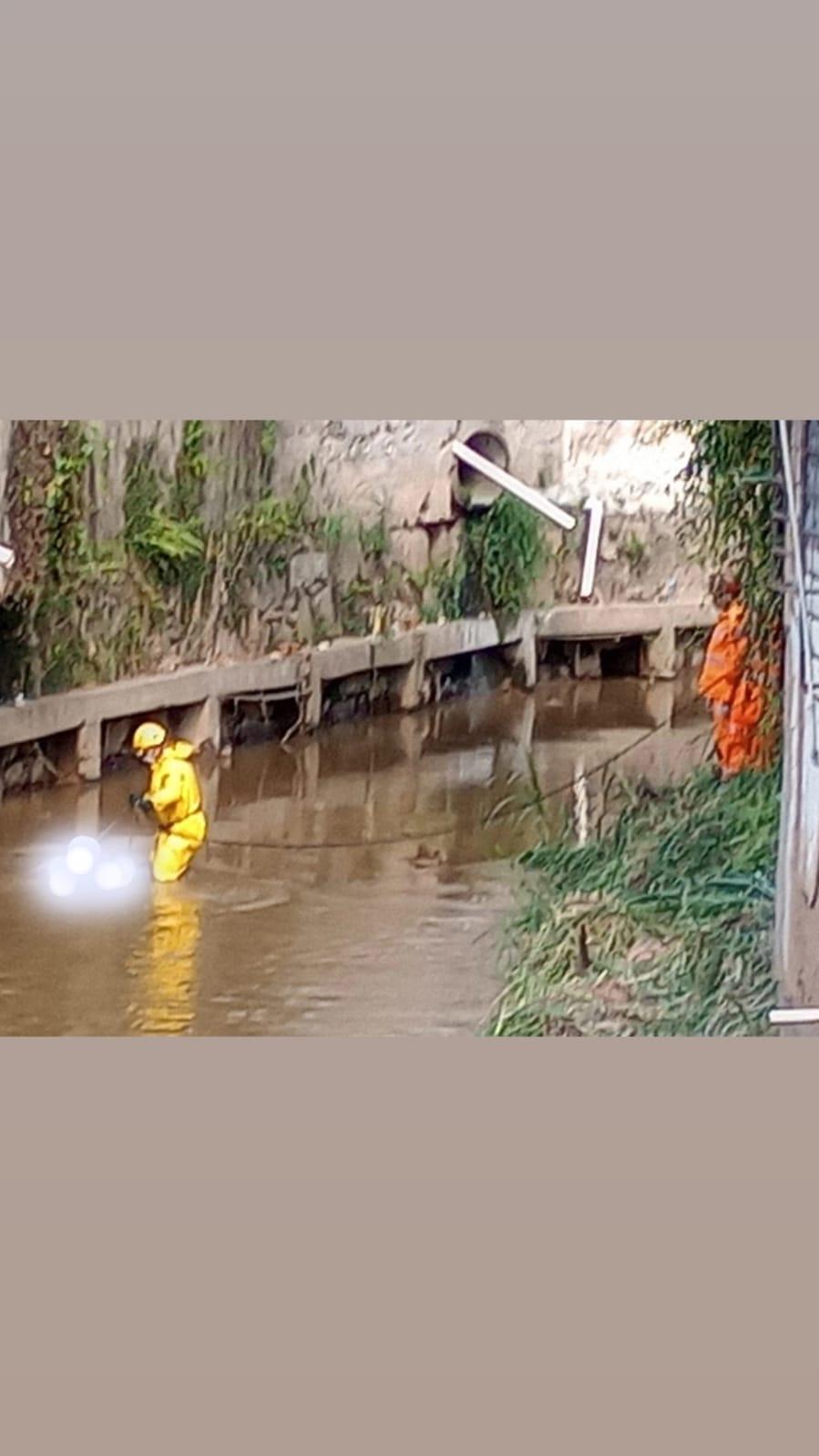 Bombeiros resgataram corpo no Rio Bananeiras
