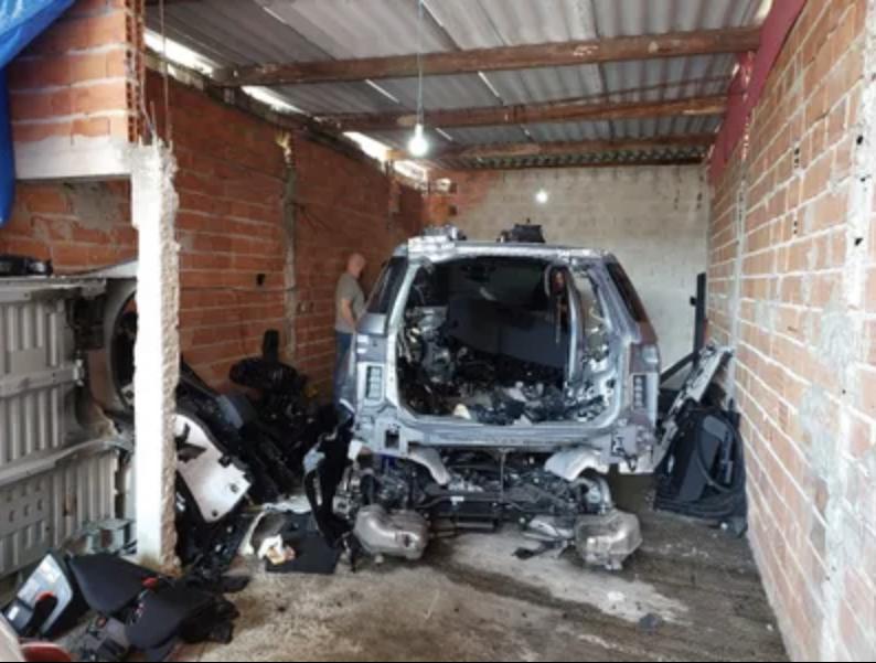 Cantor Péricles e família são assaltados em Santo Anré-Sp