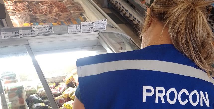 Em janeiro, Procon apreendeu mais de 400kg de produtos irregulares em supermercados