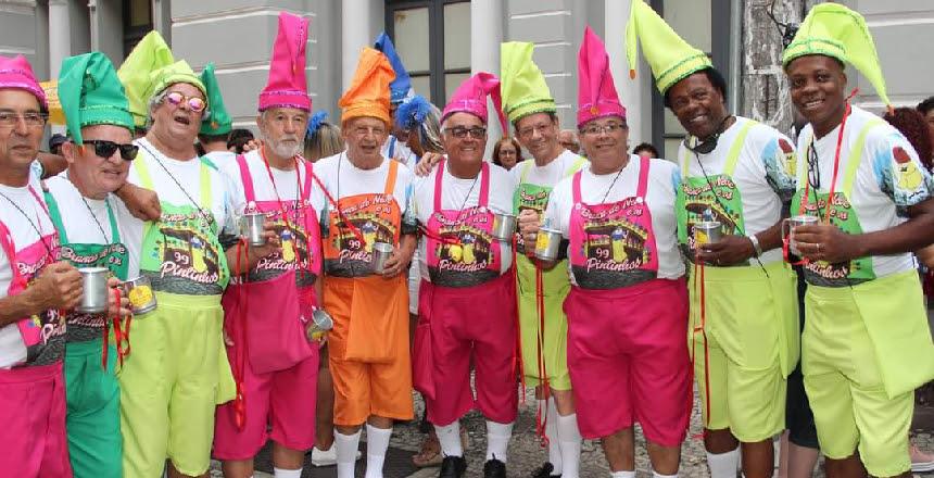 Oito blocos fazem a folia entre quinta, 16, e sexta, 17