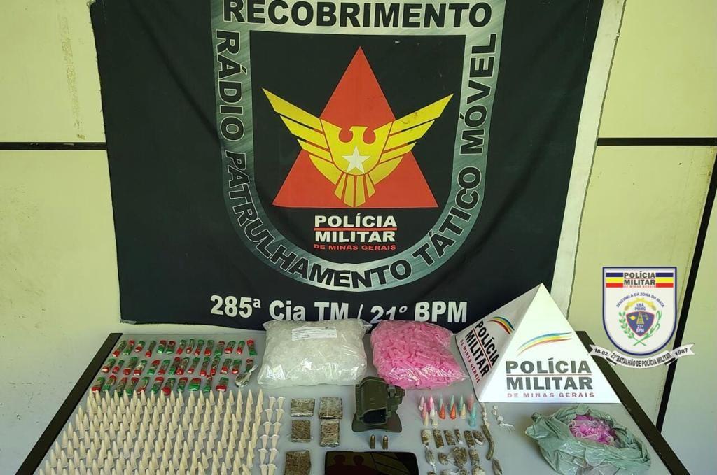 POLÍCIA MILITAR REALIZA OCUPAÇÃO DE BAIRRO E PRENDE FORAGIDO DA JUSTIÇA EM UBÁ