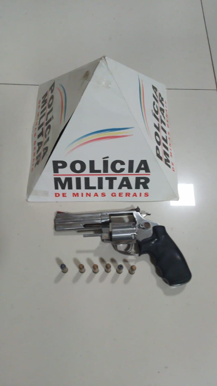 Polícia Militar recebe denúncia de motocicleta perseguindo caminhão na BR040