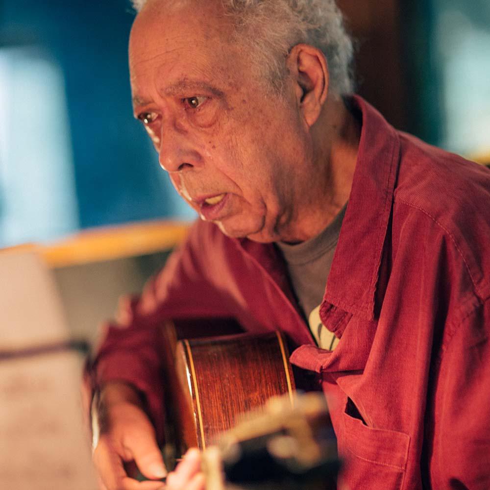 Radio Inconfidência homenageia os 80 anos de Jards Macalé