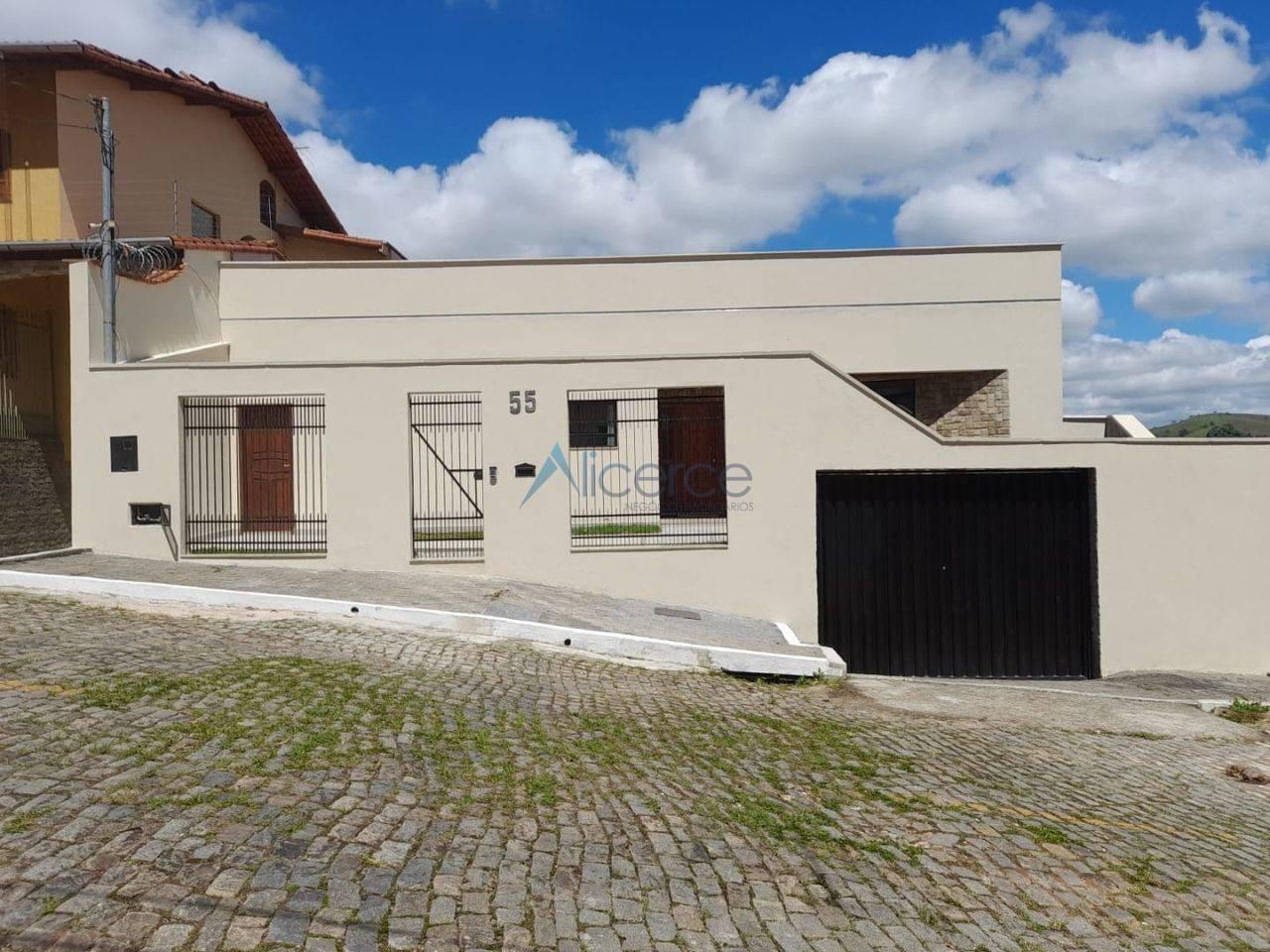 Casa com 5 quartos à venda, 543 m² por R$ 1.500.000 - Quintas das Avenidas - JF