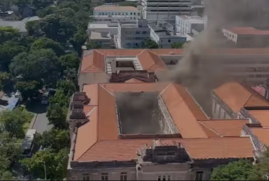 Incêndio atinge uma das principais escolas de Belo Horizonte