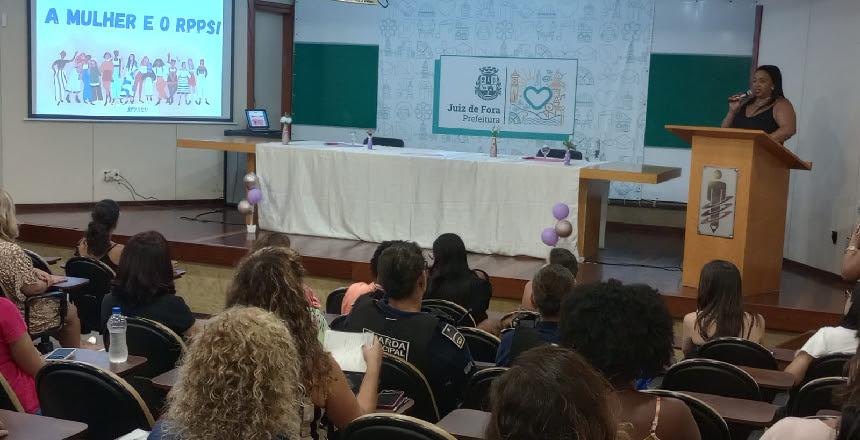 Mais Mulher, Mais Democracia - JFPrev realiza palestras sobre Previdência Social para servidoras