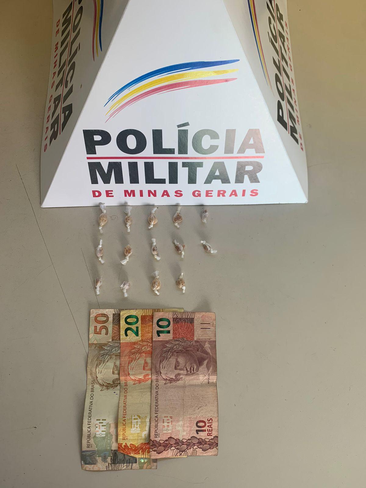 Mulher é presa por trafico de drogas em Barbacena