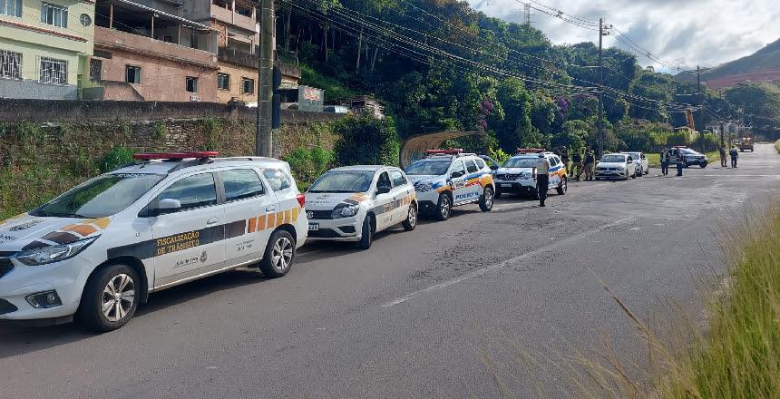 Operação conjunta da PJF e PM atua para coibir o transporte irregular na cidade