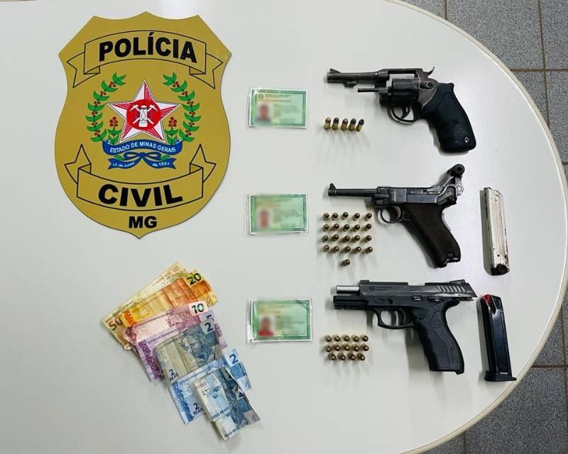 Operação Old West: trio é preso em posse de carro roubado e armas