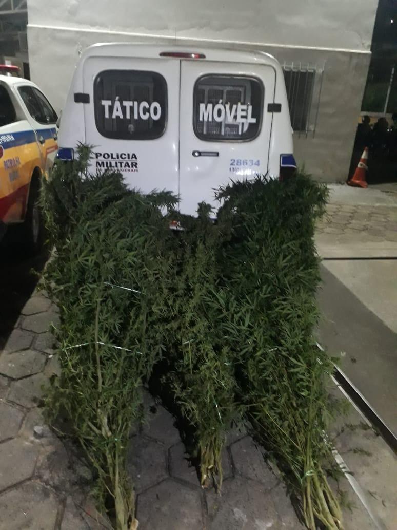 Polícia Militar identifica autores de homicídio, apreende moto usada no crime e drogas na cidade de viçosa
