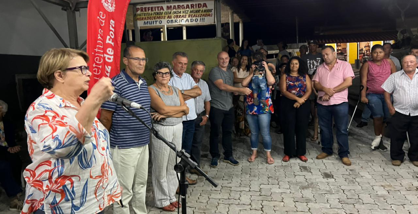 Prefeita inaugura calçamento e outras benfeitorias em Penido