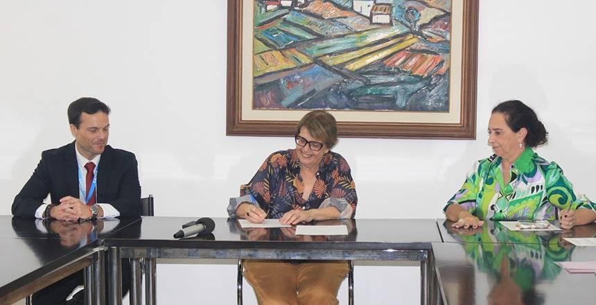 Prefeitura assina convênio para pagamento de dois benefícios socioassistenciais