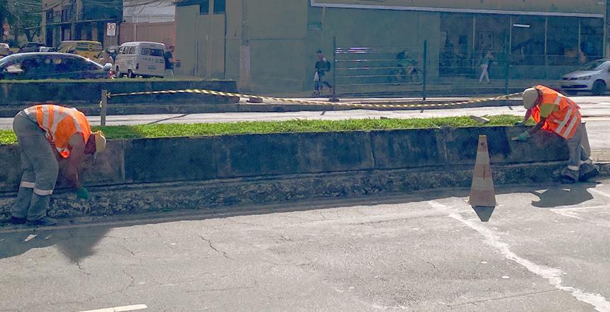 Prefeitura inicia revitalização dos canteiros centrais da Avenida Rio Branco