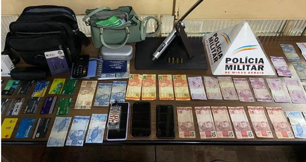 Autores de roubo são detidos na cidade de Itabirito