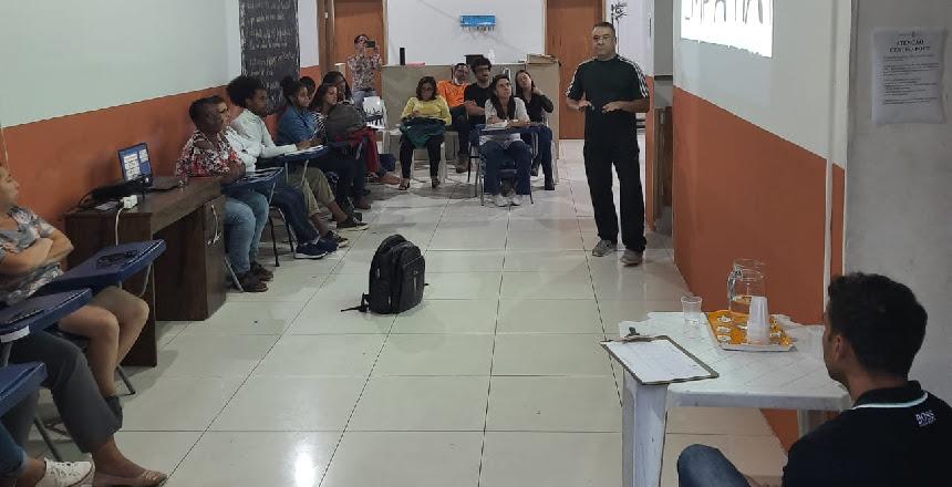 Equipe do Centro Pop recebe qualificação sobre mediação de conflitos