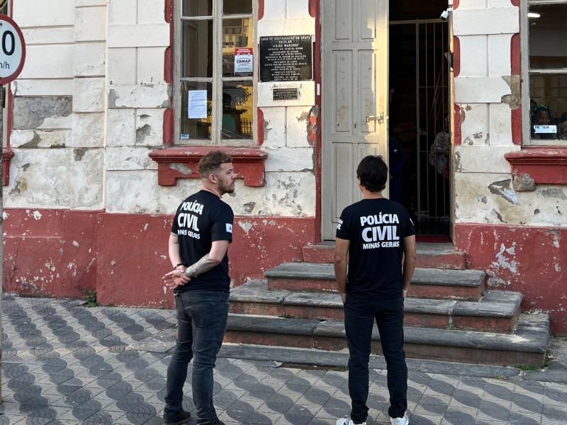 PCMG apreende simulacro de arma de fogo em Santos Dumont