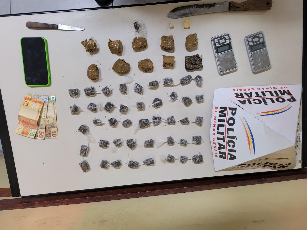 Polícia Militar realiza operação contra o tráfico de drogas em Barbacena