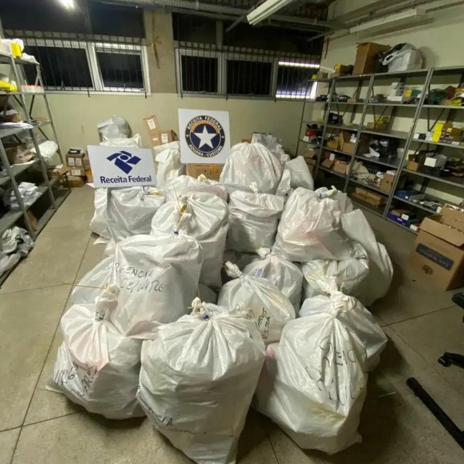 Receita Federal apreende R$500 mil em produtos eletrônicos no Centro de Juiz de Fora