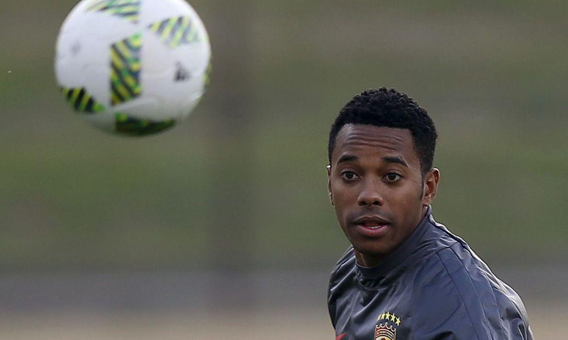 STJ marca julgamento de recurso de Robinho para traduzir processo