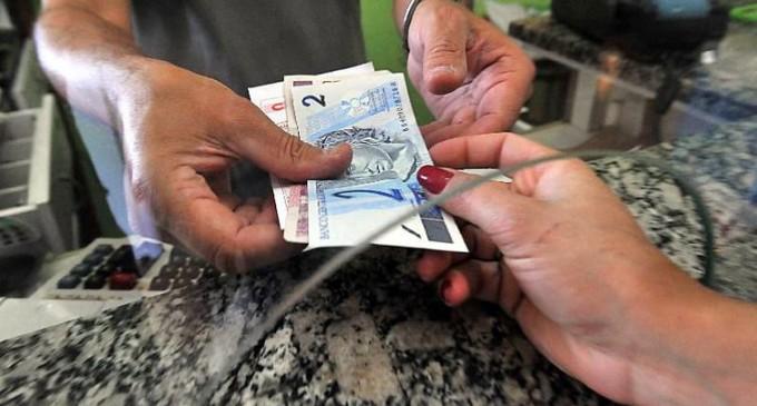 ABONO SALARIAL: CAIXA PAGA R＄ 3,8 BI AOS TRABALHADORES NASCIDOS EM JULHO E AGOSTO NESTA SEGUNDA-FEIRA (15)