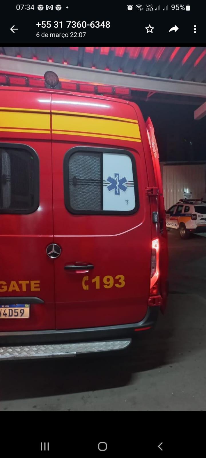 Bombeiros militares atendem vítima de agressão com arma de fogo em Conselheiro Lafaiete