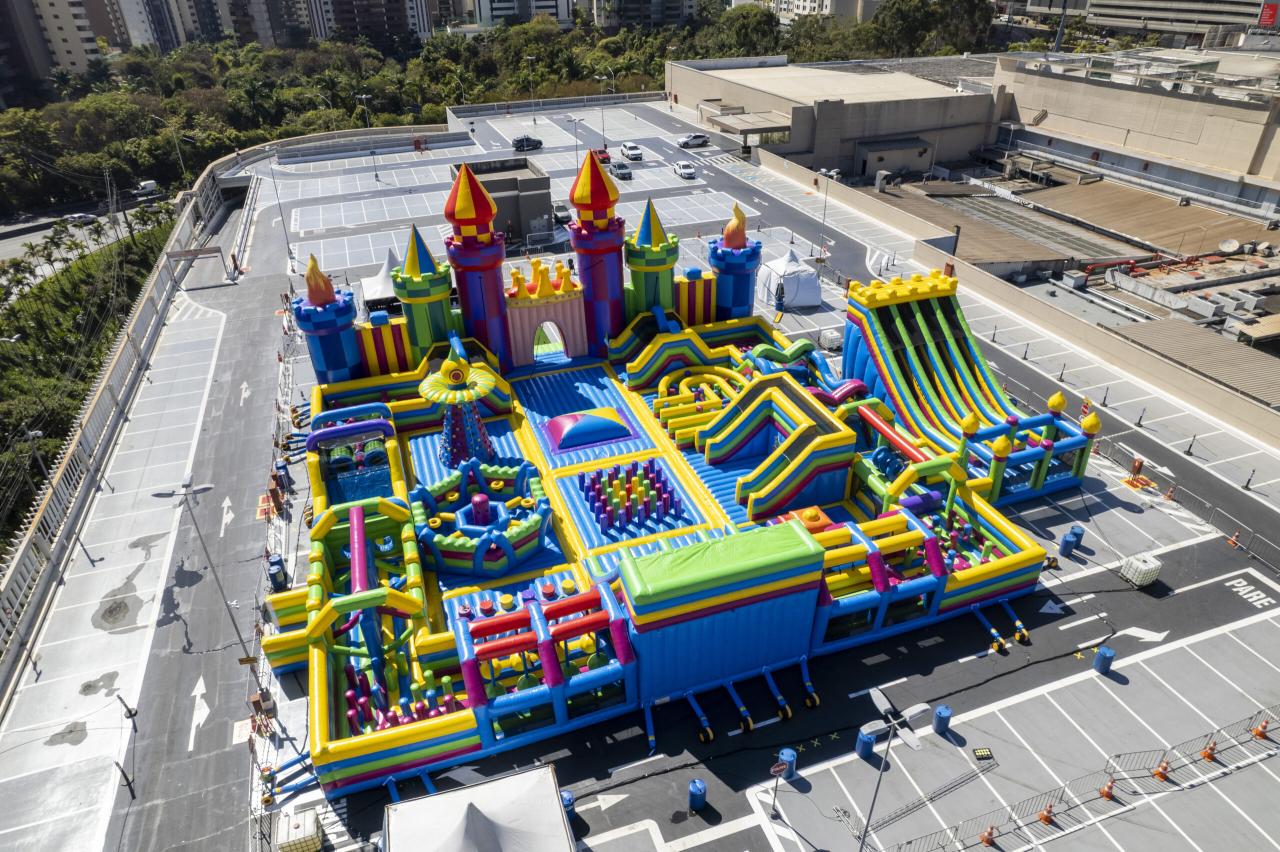 Independência Shopping recebe o maior castelo inflável da América Latina