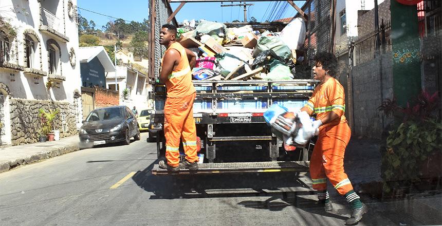 Praça da estação recebe coleta seletiva nesta quinta, 18