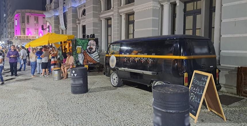 Prefeita assina decreto para instalação de beer trucks nas praças da cidade