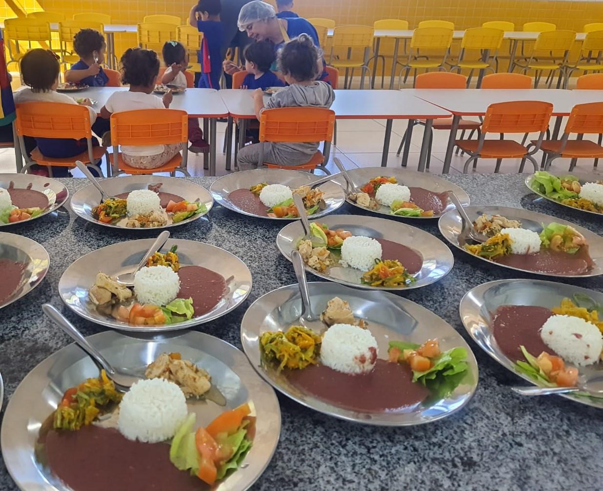 Trabalho conjunto incrementa merenda escolar em Carandaí
