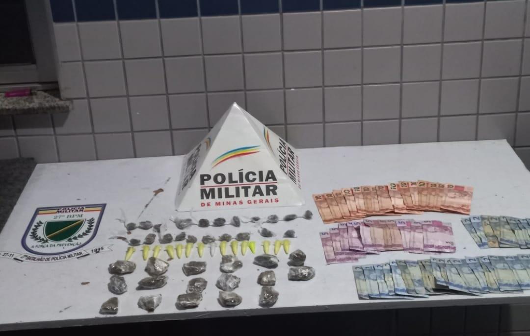 Dois jovens foram presos por tráfico de drogas no bairro Jardim Natal