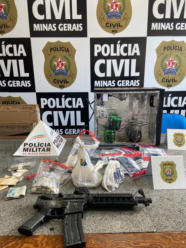 Operação policial em Itabira resulta na detenção de oito indivíduos envolvidos com homicídios e tráfico de drogas