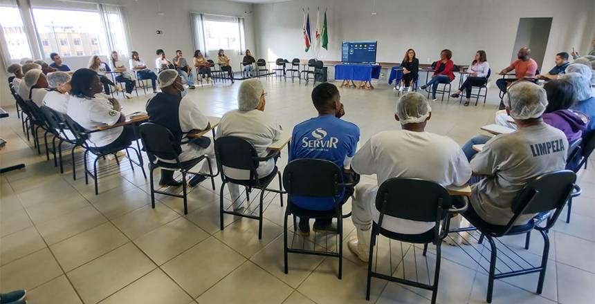 PJF apresenta a EJA para colaboradores de empresas presentes no município