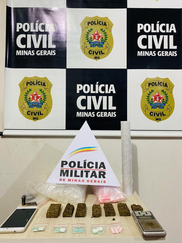 POLÍCIA MILITAR PRENDE AUTORES POR TRÁFICO DE DROGAS EM RIO POMBA
