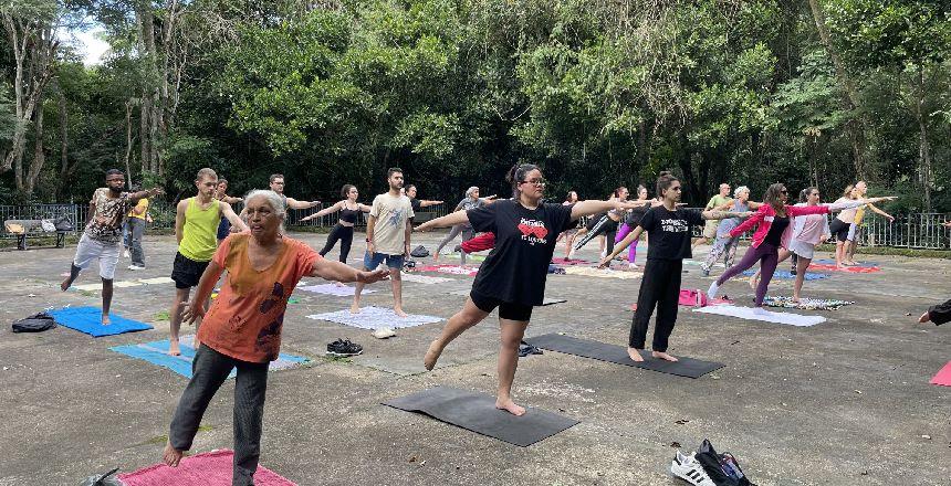 Yoga no Parque: Mudança de Horário para Proporcionar uma Experiência Mais Agradável aos Participantes