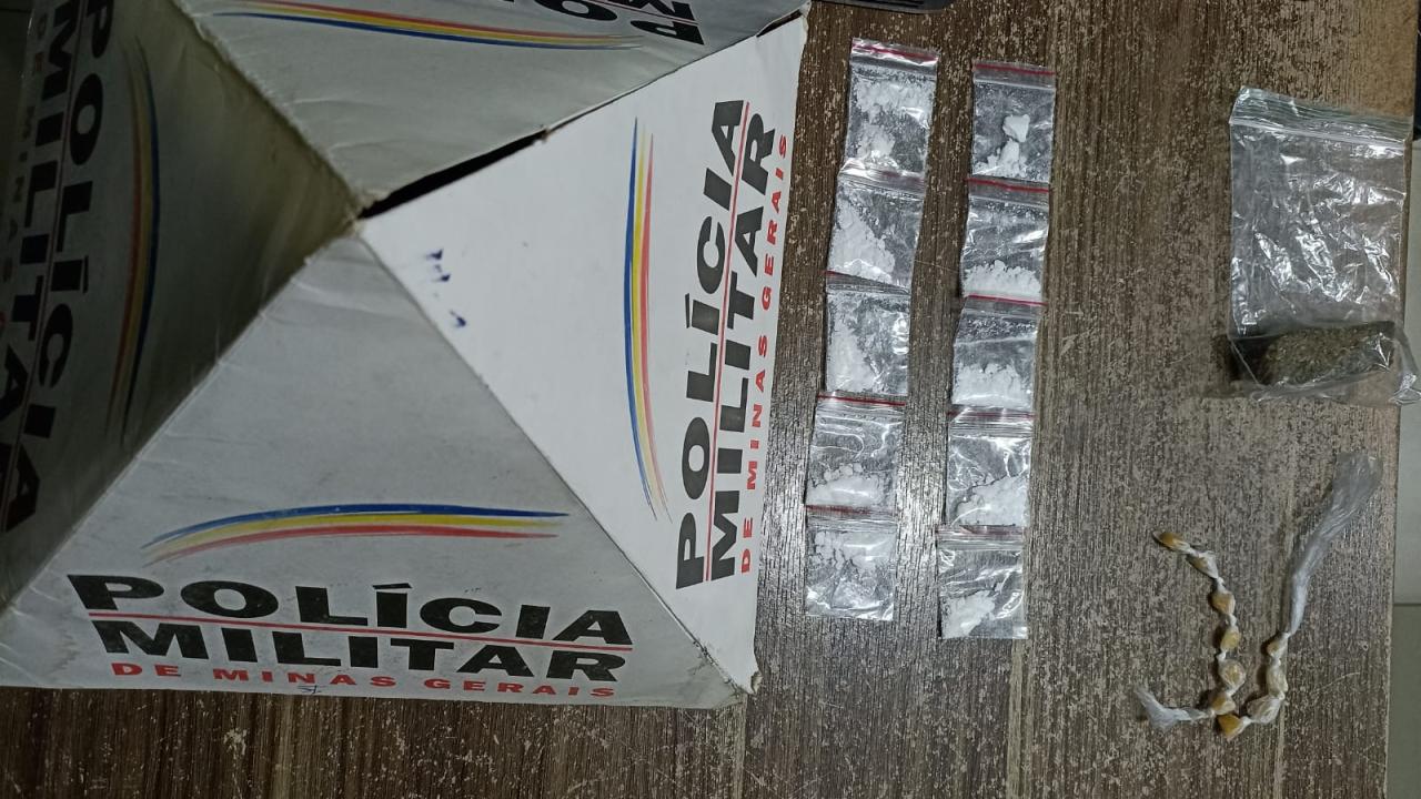 Adolescente é apreendido por tráfico de drogas em Barbacena
