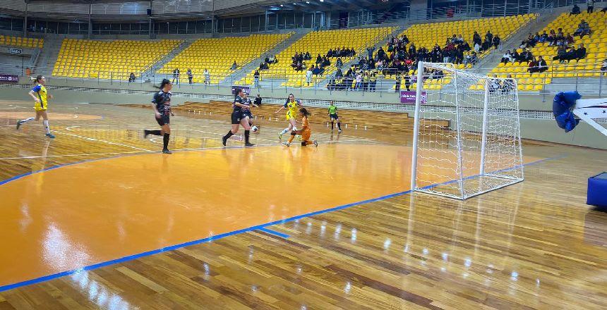 Ginásio Municipal recebe primeiros jogos oficiais