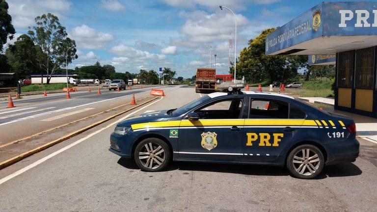 Operação Policial na MGC 393 resulta em prisões por adulteração veicular, embriaguez ao volante e tráfico de drogas