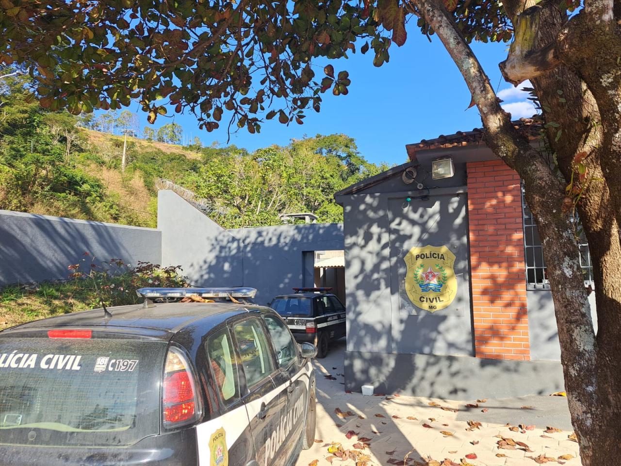PCMG prende em Pedro Teixeira homem condenado por estupro em Barbacena
