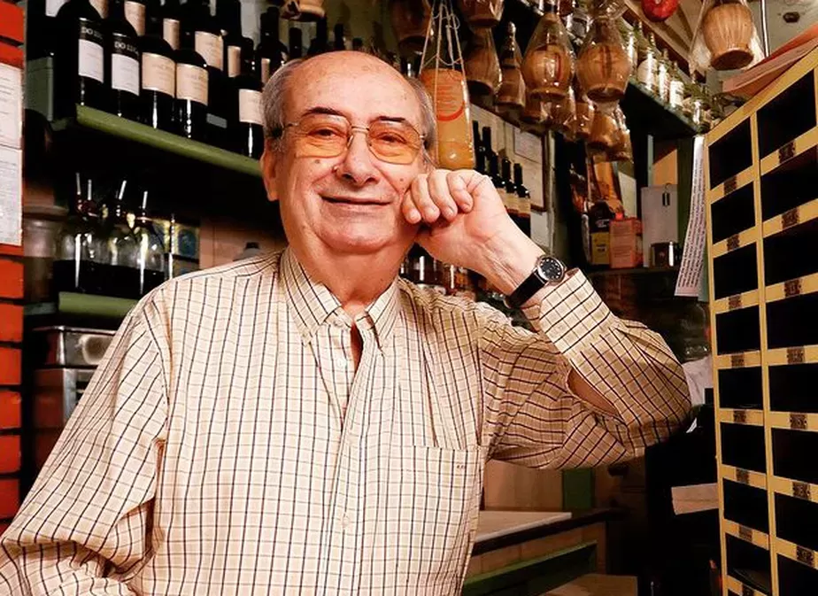 Pizzaria mais antiga de São Paulo usa a mesma receita há quase  cem anos e vende cerca de 2.600 mil pizzas por mês