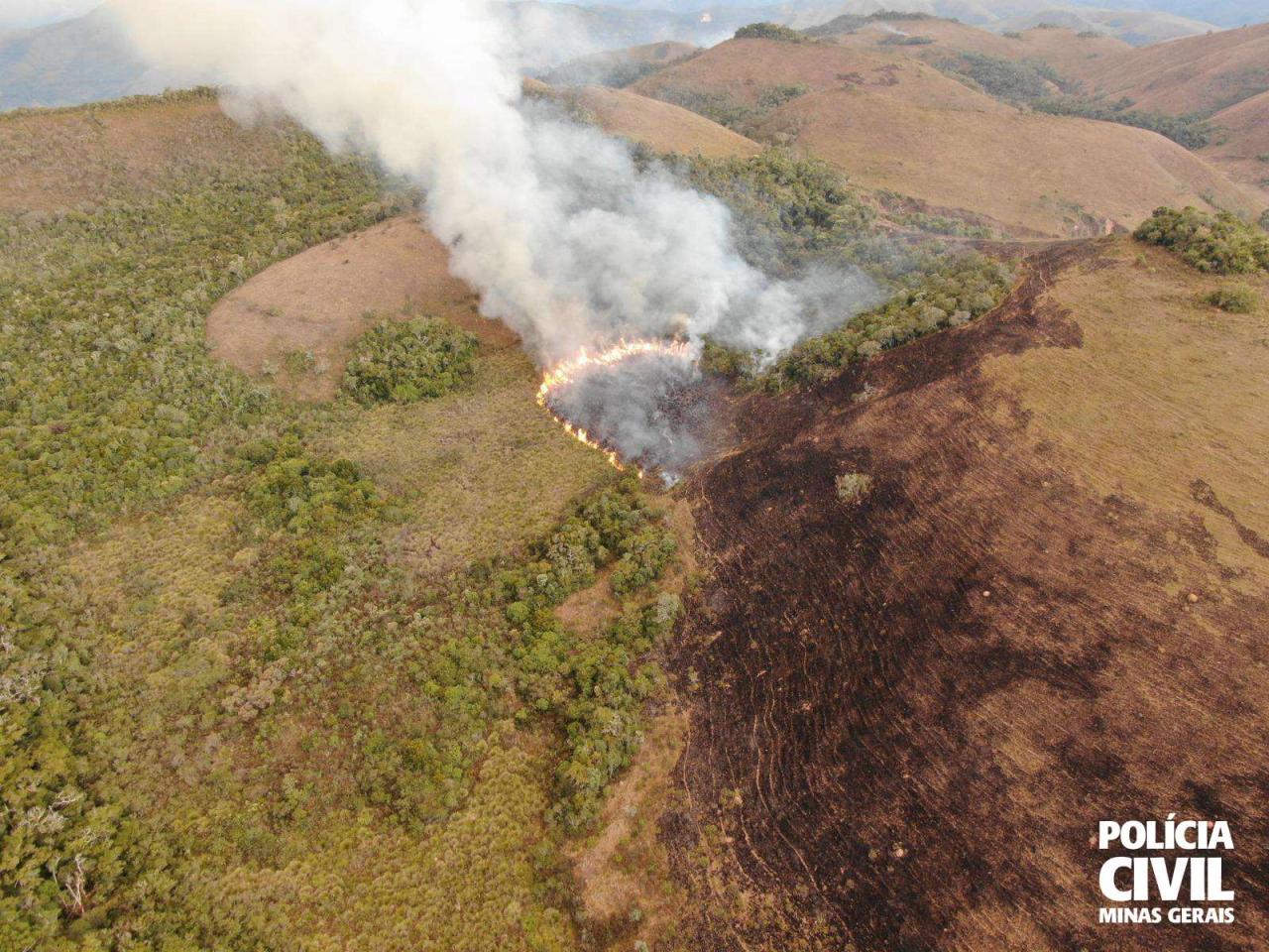 Polícia Civil de Minas Gerais e Instituto Estadual de Florestas unem esforços para prevenir incêndios na Serra do Papagaio