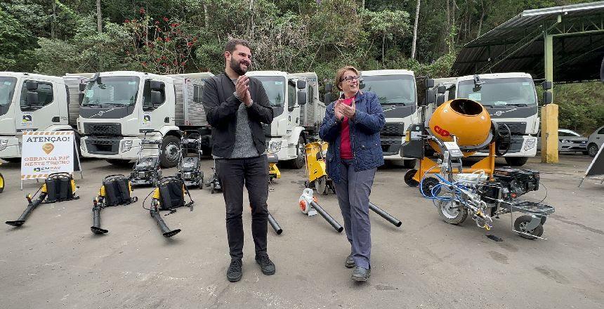 Prefeita participa da entrega de novos equipamentos da Empav para melhorar os atendimentos na cidade