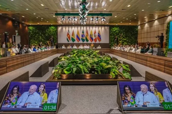 Controvérsia sobre exploração de Petróleo marca cúpula da Amazônia