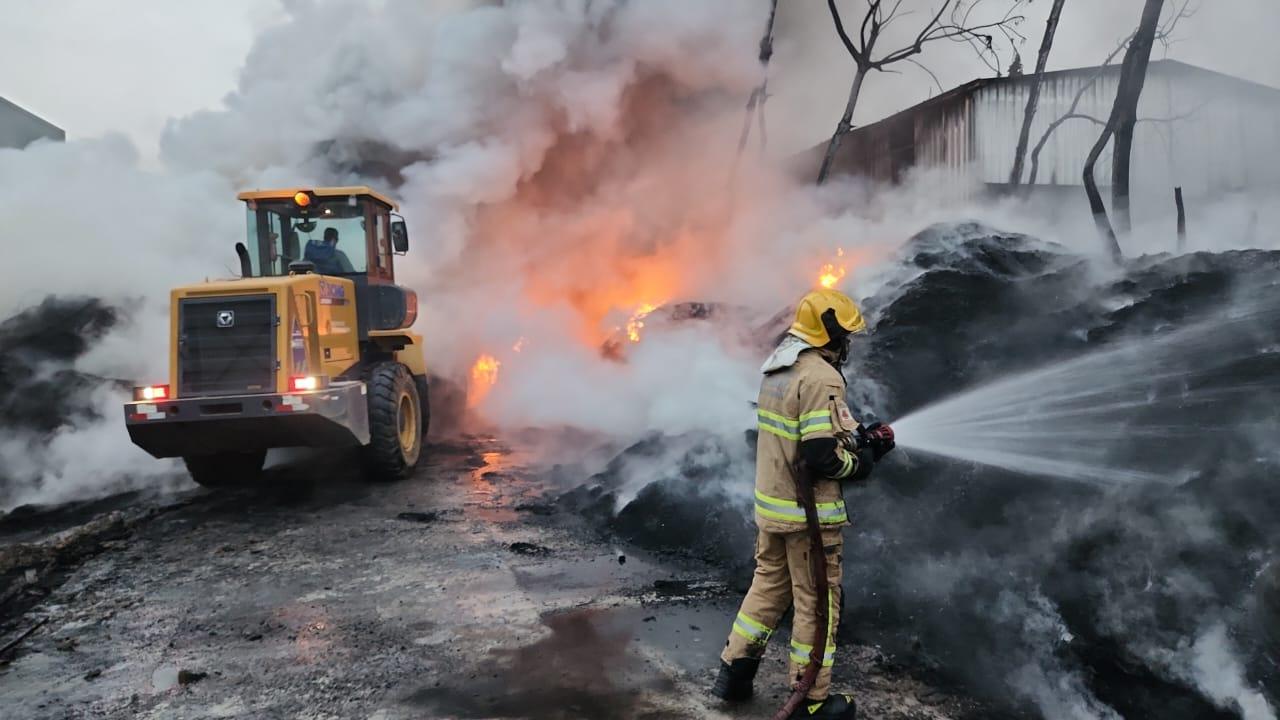 Duas empresas pegam fogo em Rio Pomba