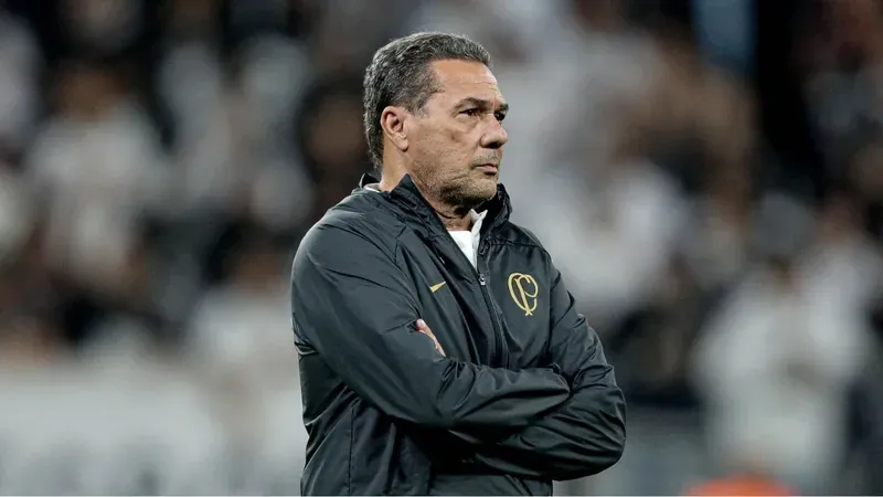 Em sua 3ª passagem pelo Corinthians Luxemburgo deixa o comando técnico da equipe