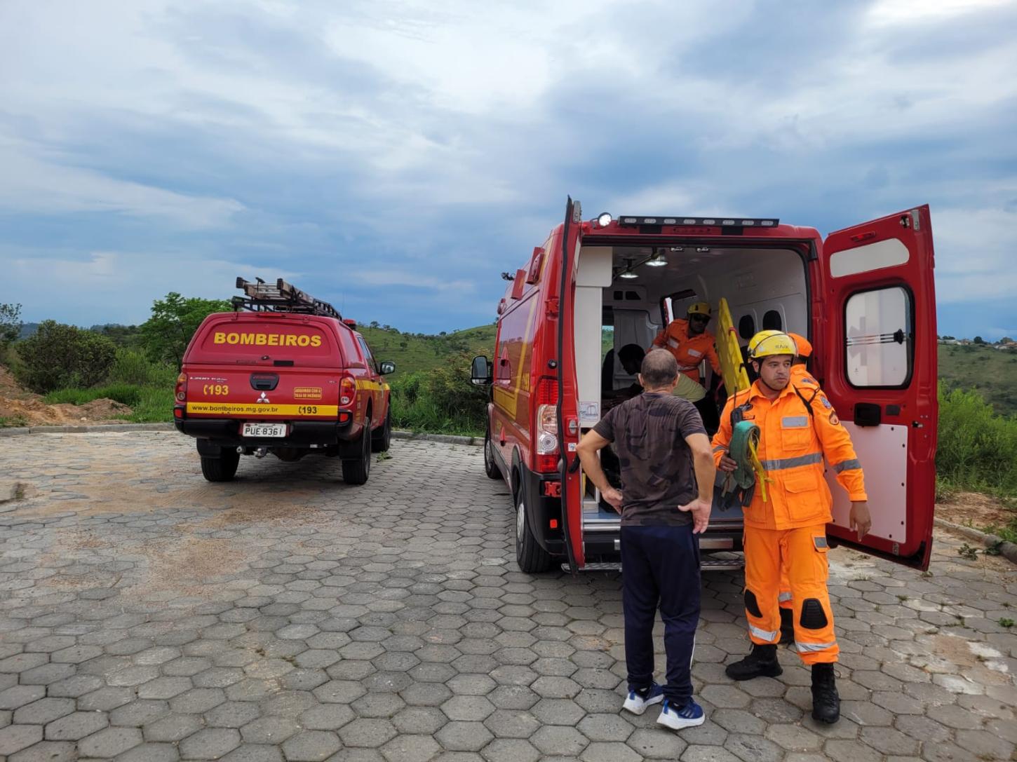 Bombeiros encontram homem desaparecido no Guarda Mor