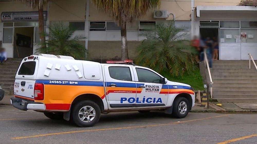 Polícia Militar recupera veículo em Visconde do Rio Branco