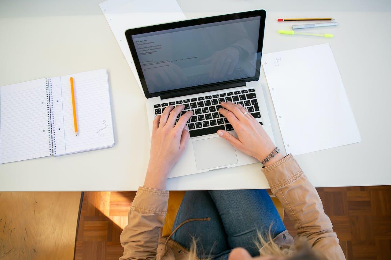 Importância da empresa promover treinamentos e cursos