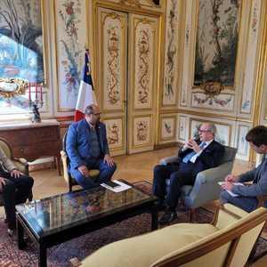 Na França, vice-governador se reúne com embaixador e discute potência da cultura mineira e possibilidades de conexões