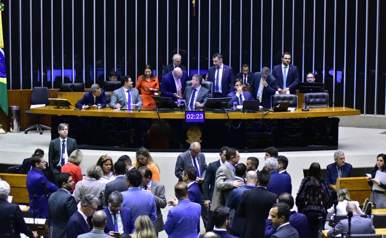 Câmara define deputados que vão compor a comissão representativa do Congresso Nacional